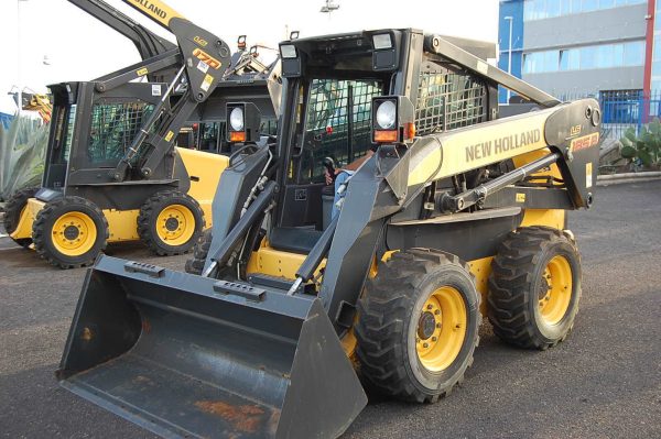 Curso NEW HOLLAND LS 185 B Curso NEW HOLLAND LS 185 B